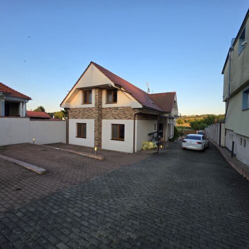 DaDeli Červený Hrádok