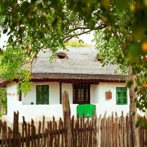 Casuta Muzeu La Artar Călugăreni