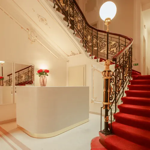 Recepce Hotel Golden Lamb