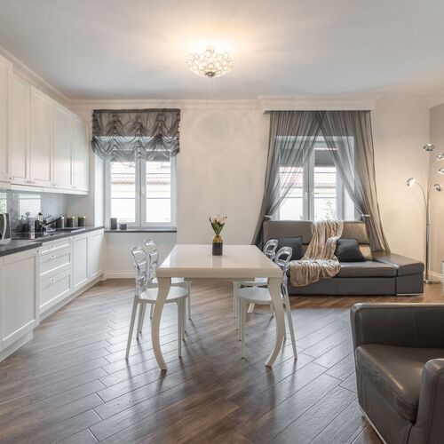 Golden Apartments Warsaw – Elegant Stay, Podwale Street