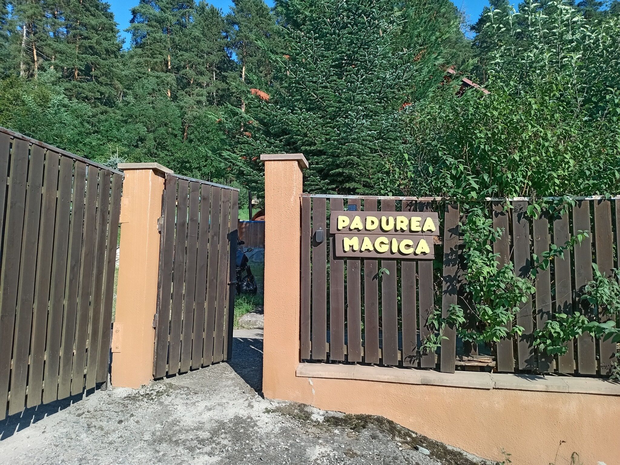 Casa Padurea Magica Micești