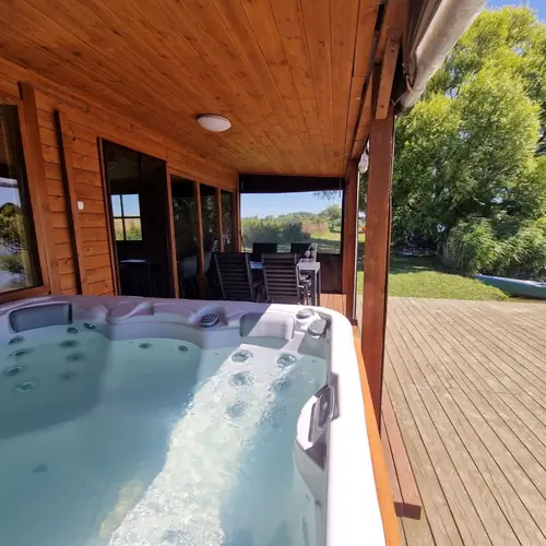 Terasz, jakuzzi, st&eacute;g