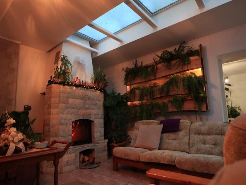 Vila Sunset Hill House Cuvin