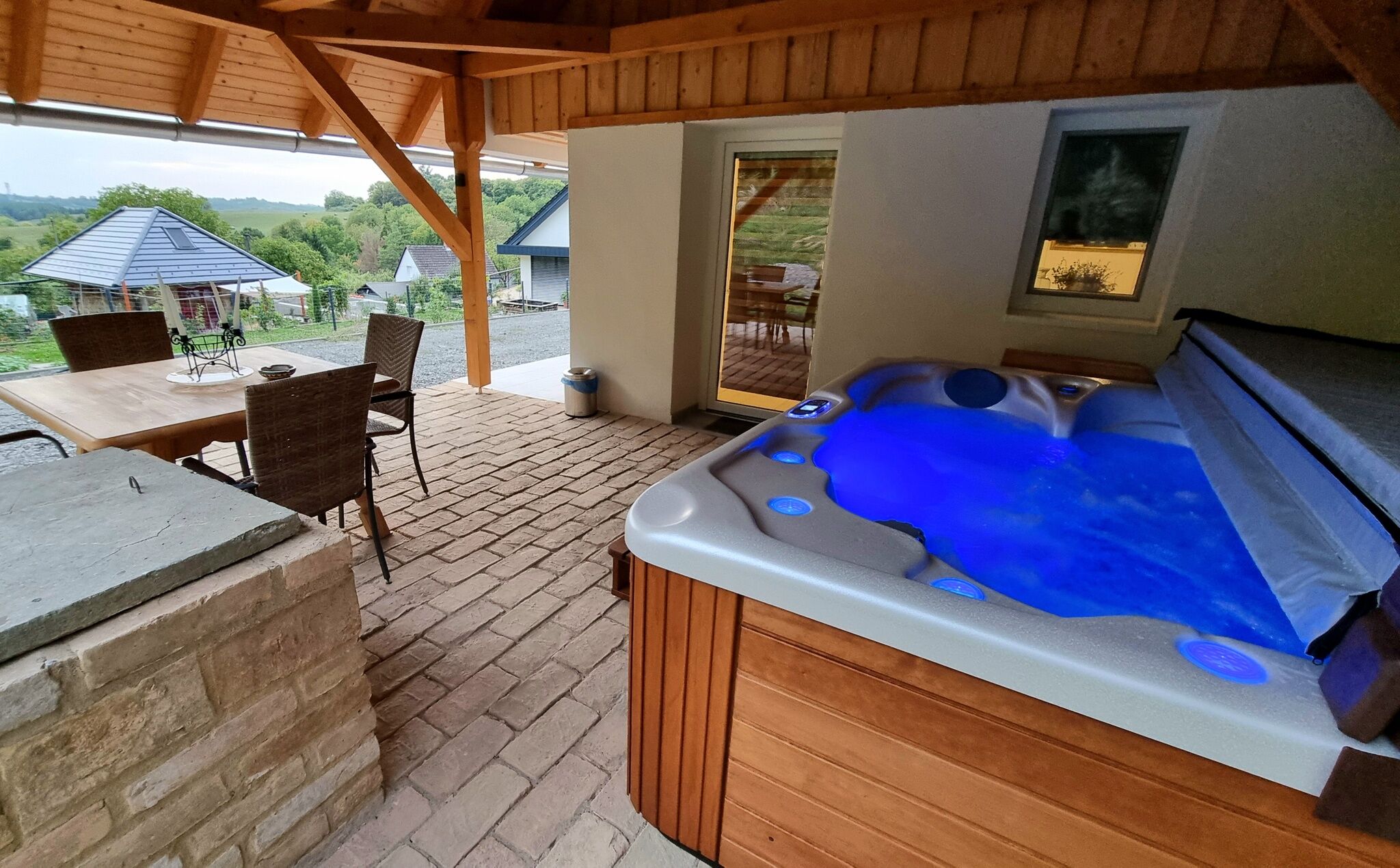 V8 Vendégház Orfű