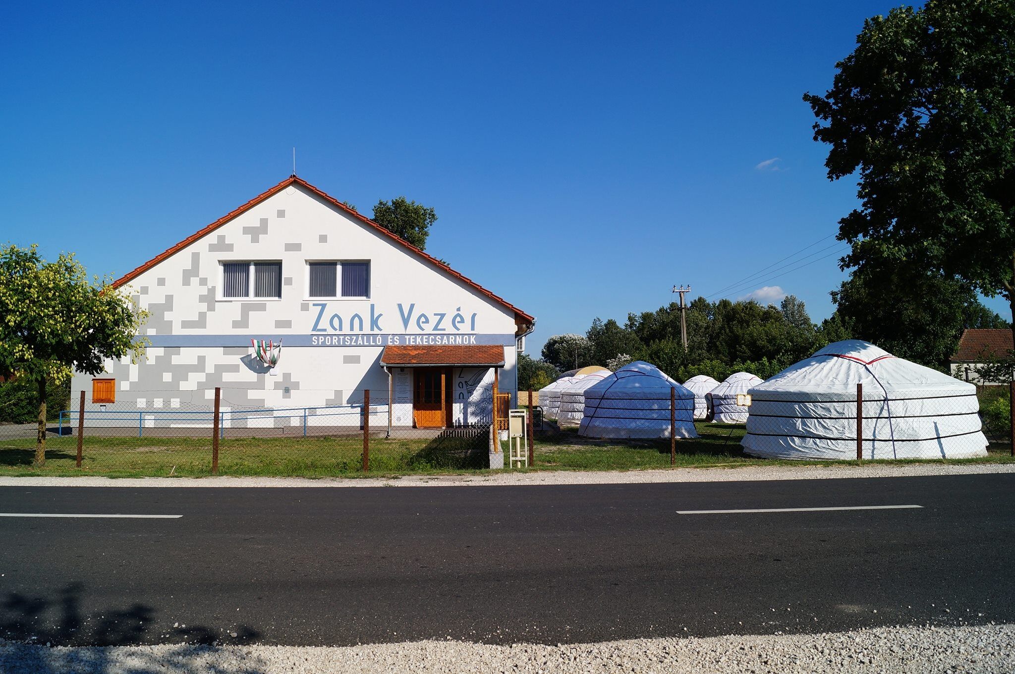 Zank Vezér Sport Szálláshely és Tekecsarnok Szank