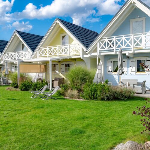 Domki nad morzem Otulone Słońcem Rowy