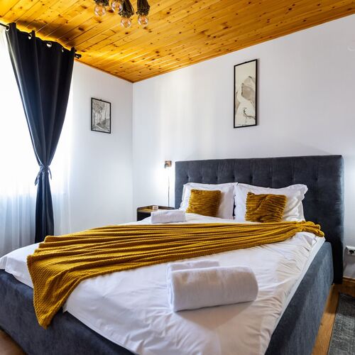 Villa Falco Bianco Bușteni