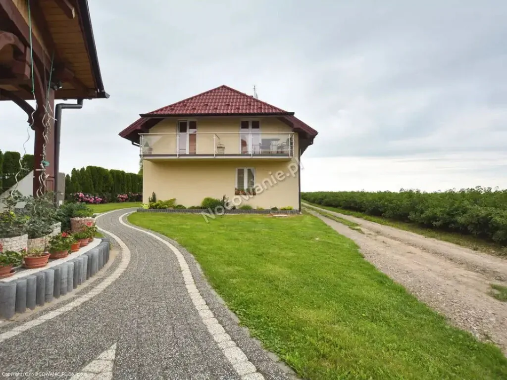 Gospodarstwo agroturystyczne Róża Wąwolnica