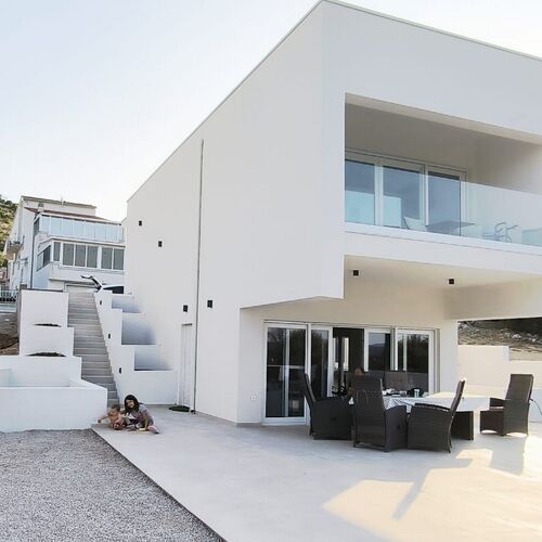 Villa Raslina View