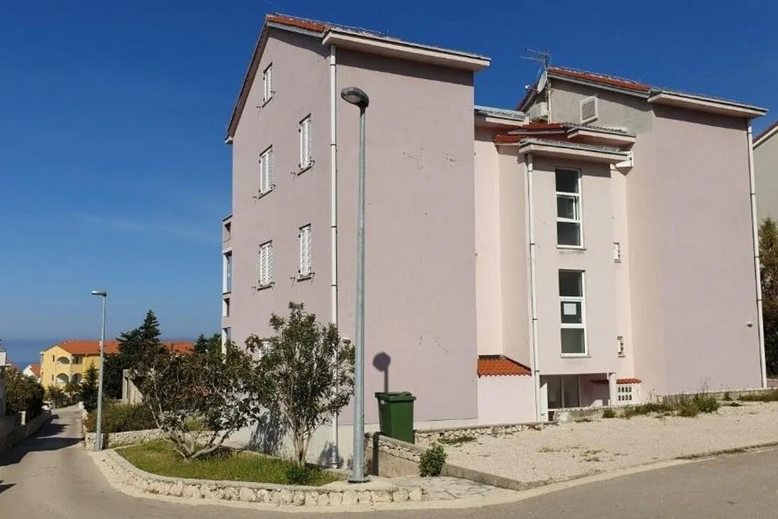 Apartments With Parking Space Novalja, Pag - 22860 Novalja