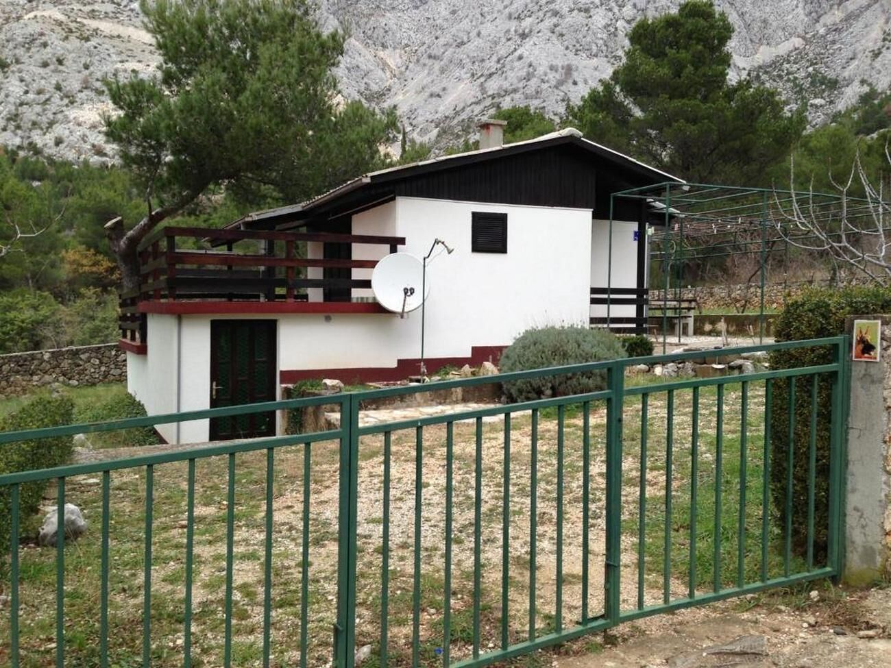Nyaralóház Parkolóhellyel Bast, Makarska - 23316 Bast
