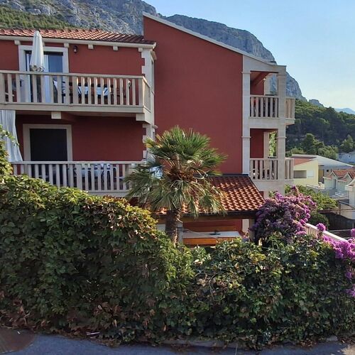 Apartments With Parking Space Duće, Omiš - 23509 Duće
