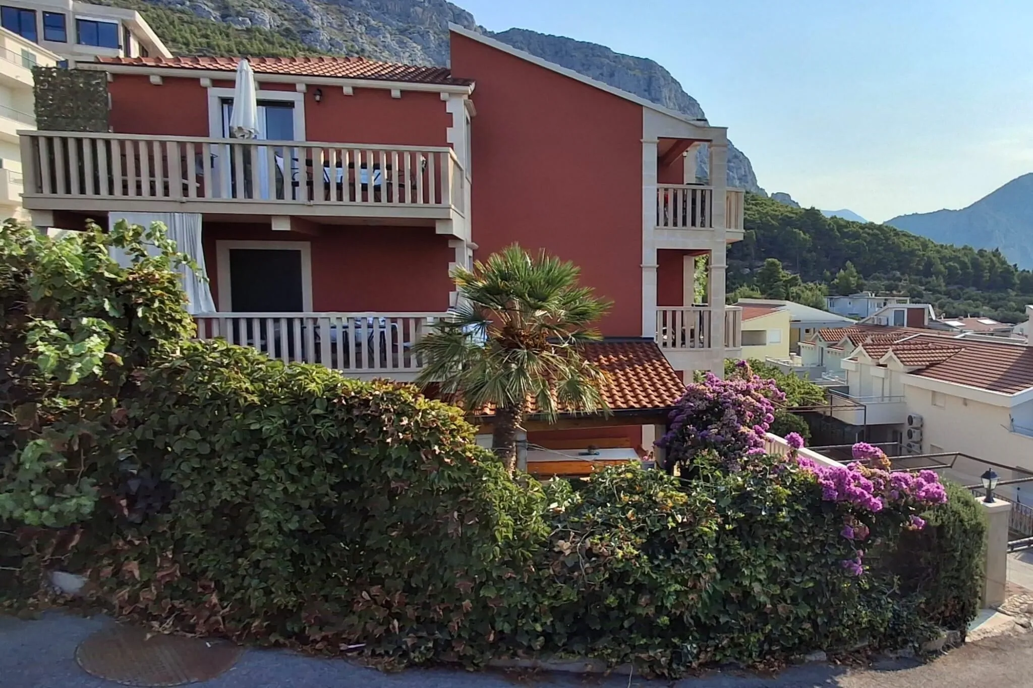 Apartments With Parking Space Duće, Omiš - 23509 Duće
