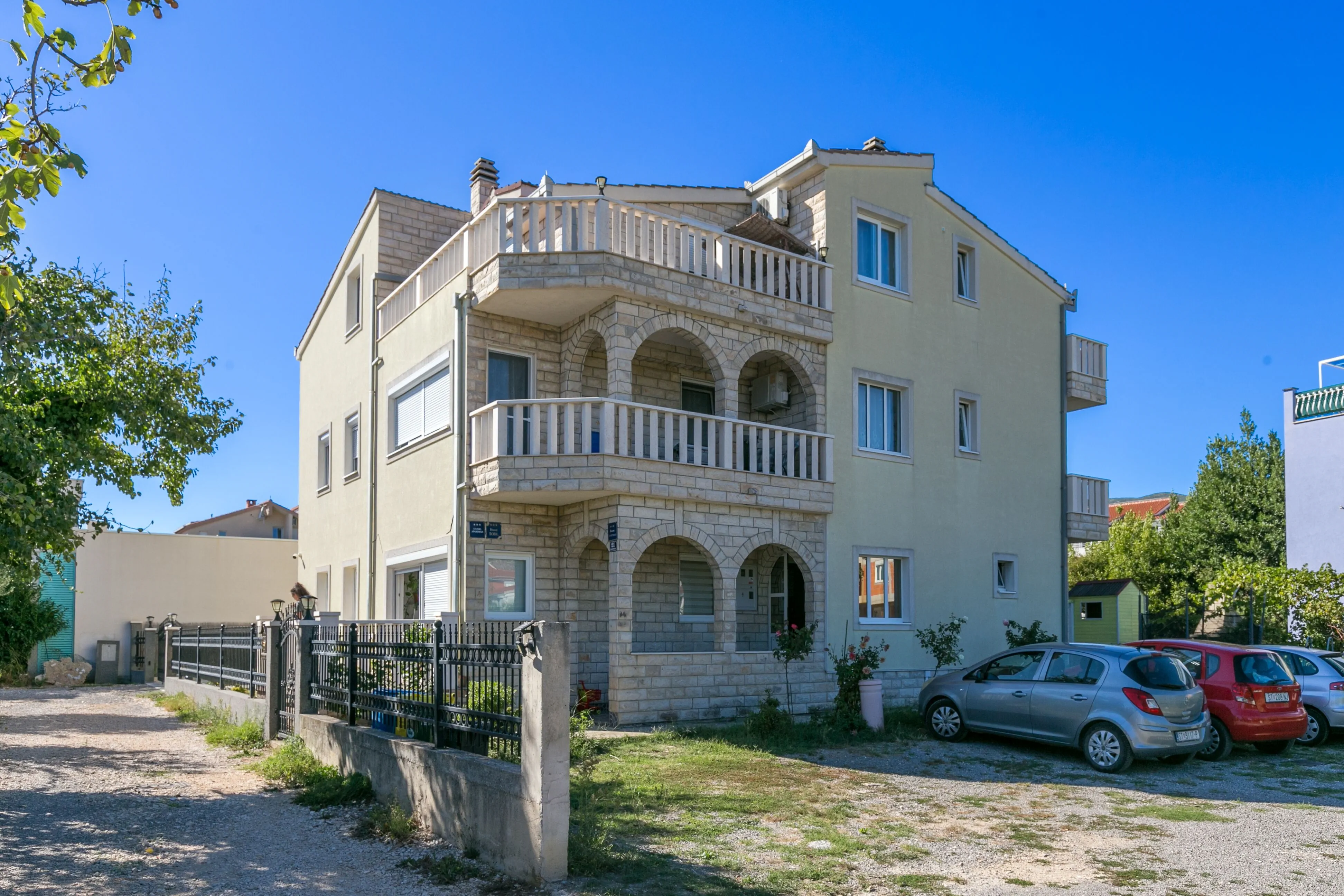 Apartments With Parking Space Kaštel Štafilić, Kaštela - 24155 Kaštel Štafilić
