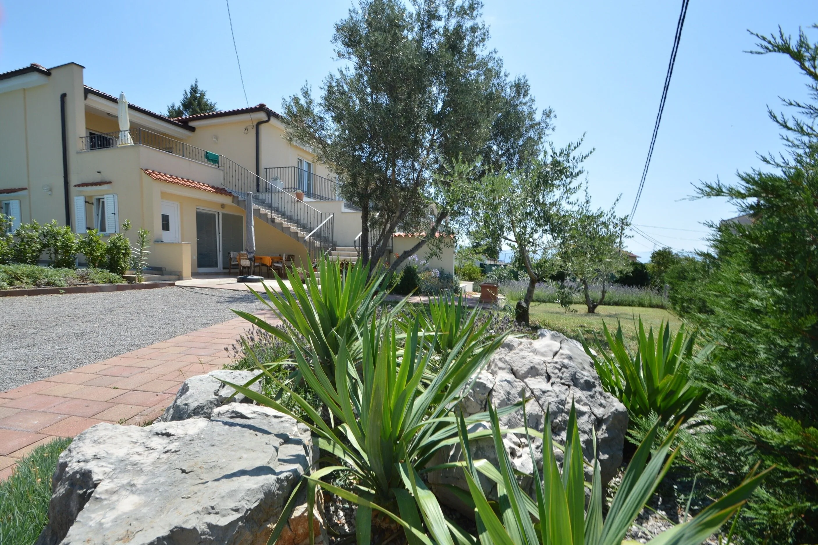 Apartments With Parking Space Novi Vinodolski - 24716