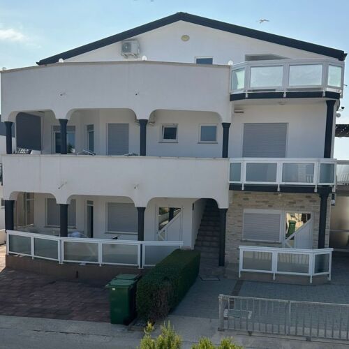 Apartmanok A Tenger Mellett Vir - 24777