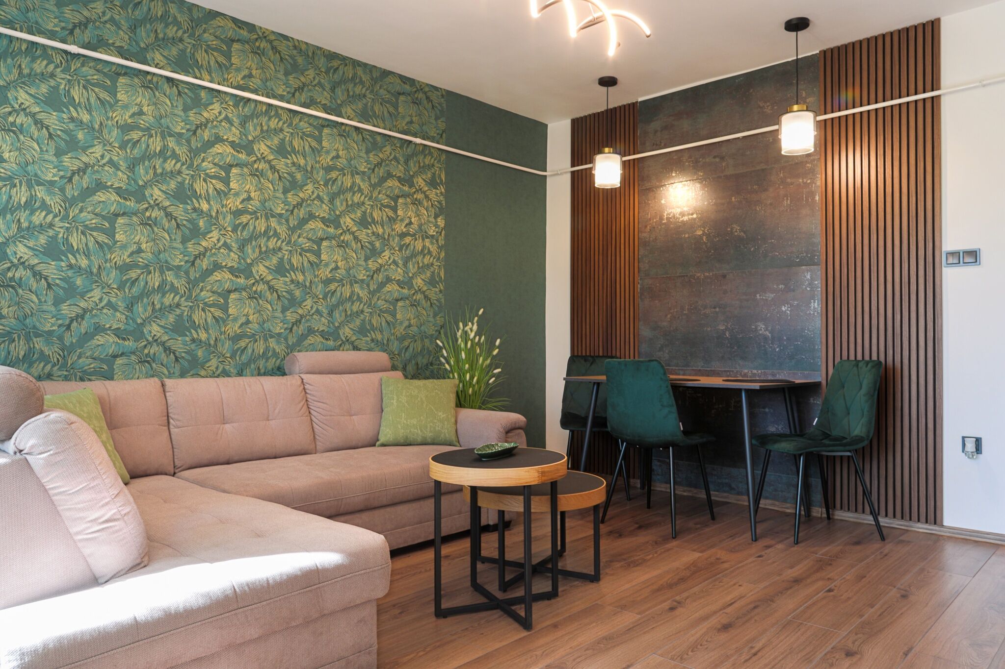 Green Palm Apartment Makó