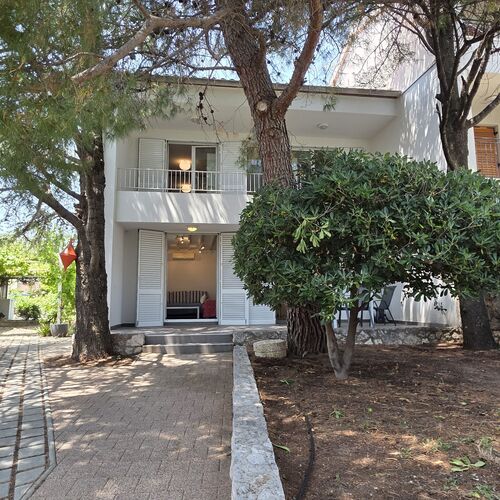 Holiday Home Hlad Baska