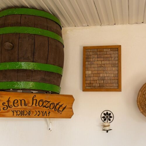 Menyecske Vendégház Keszü