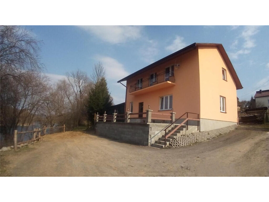 Dom nad Sanem u Asi Średnia Wieś 