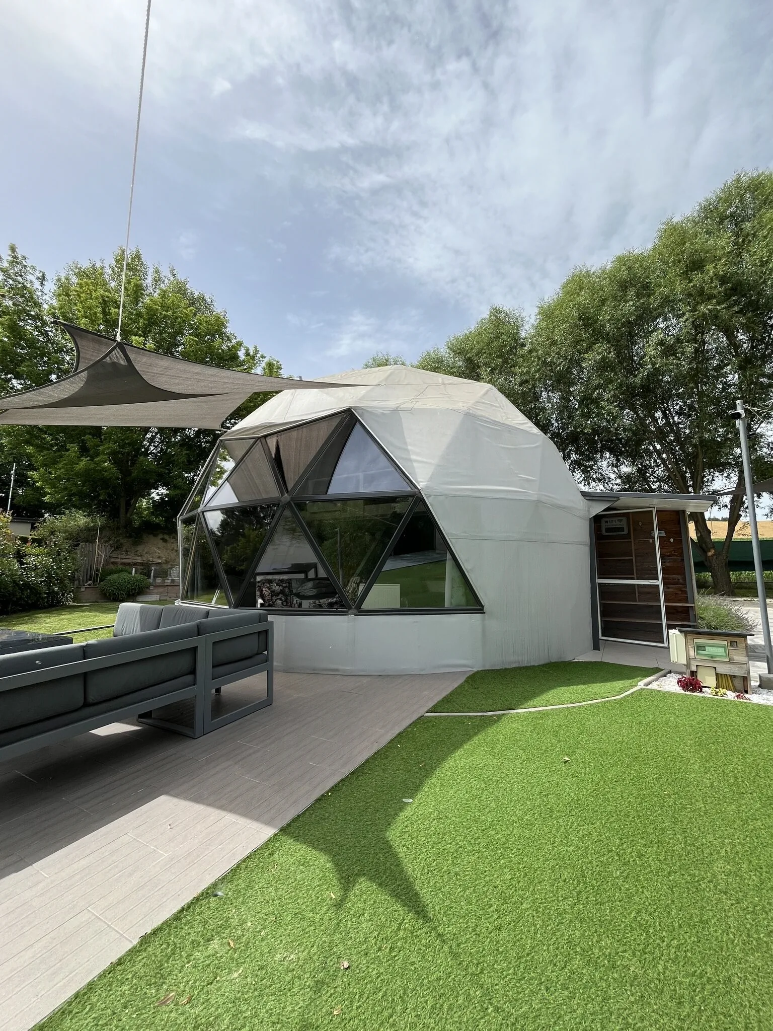 Domeglamping - Kupolaház Horgásztónál Ságvár