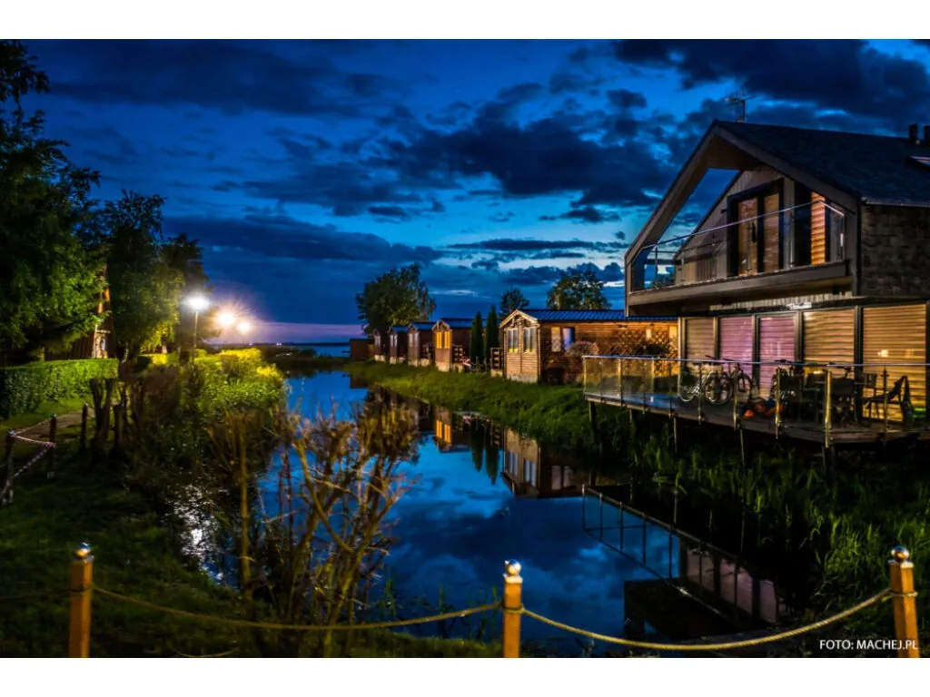 Domki Stanica Wodna Dźwirzyno