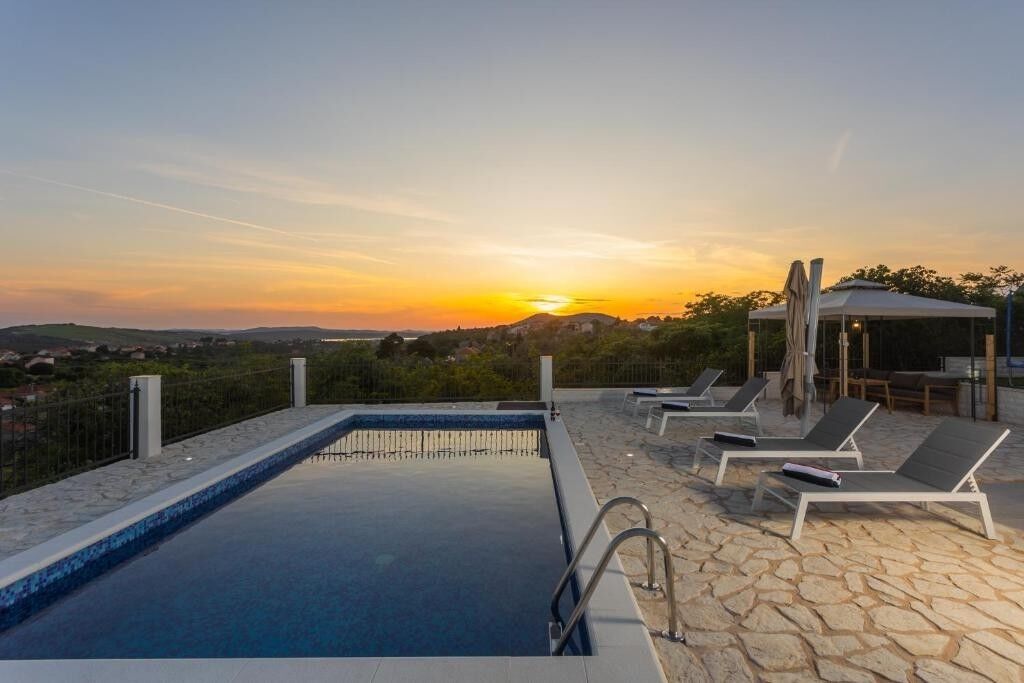 Ház Családok Részére Medencével Vrpolje, Sibenik - 25004 Vrpolje