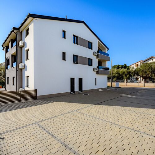 Apartman Karla Zambratija