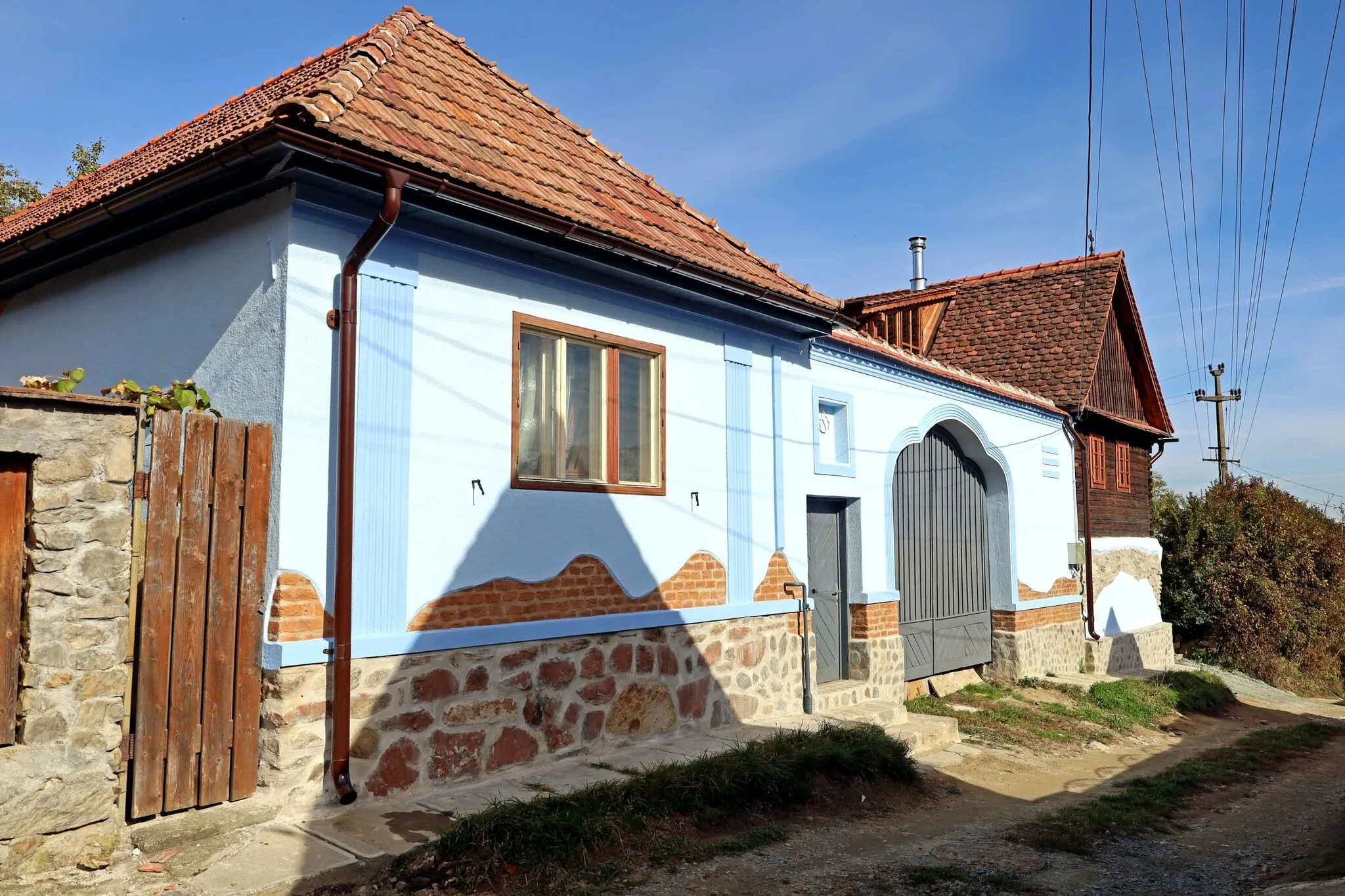 Casa Rico &bull; casa taraneasca atent renovata in Marginimea Sibiului