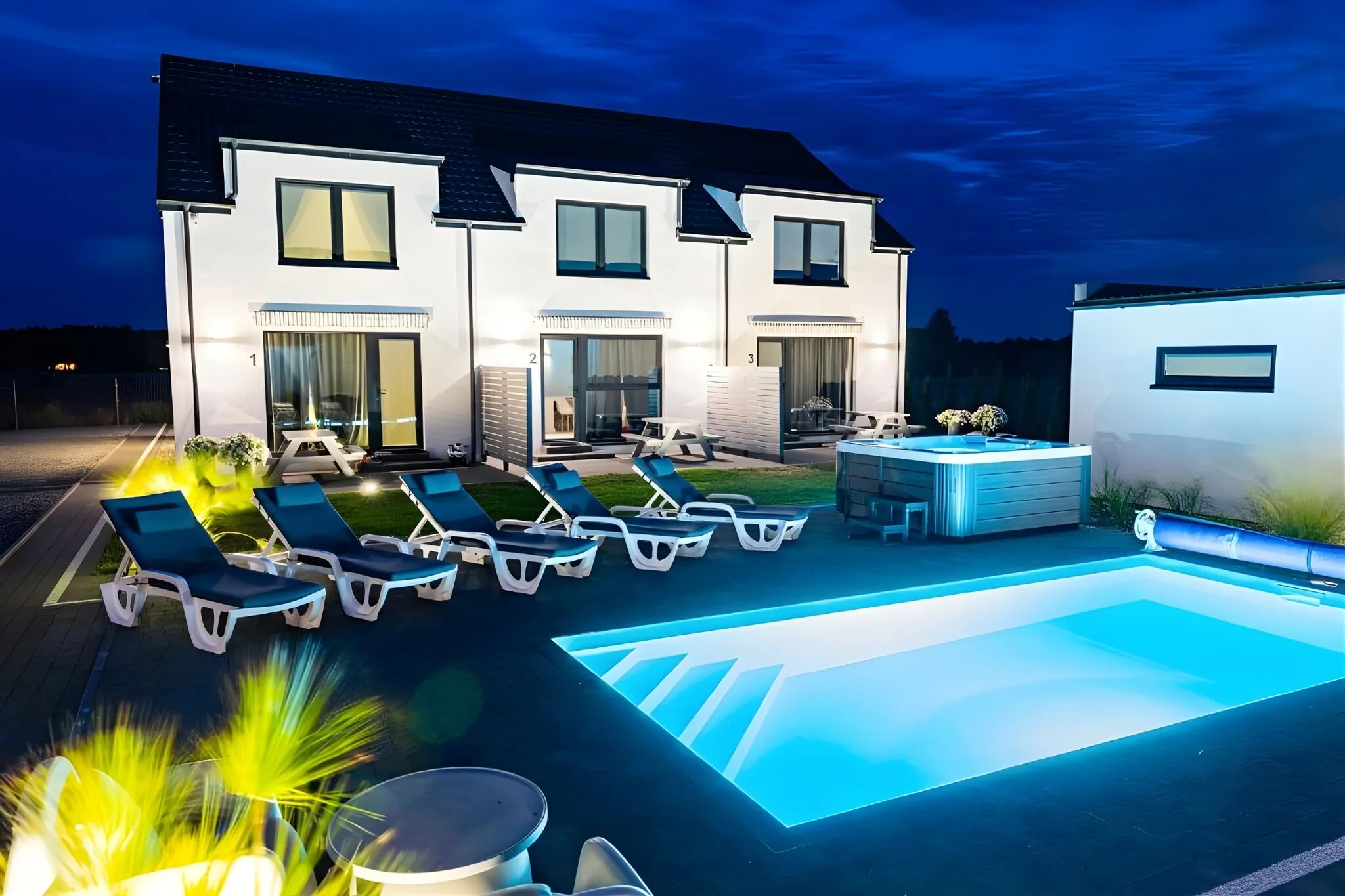 Cichy Domek Karwia - Apartamenty 