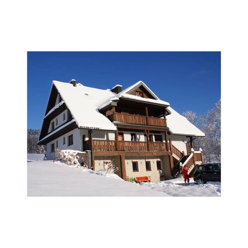 Dom na Skale Rabe, Czarna