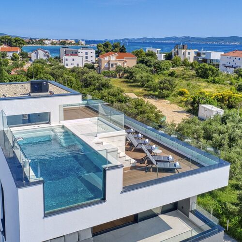 Crystal Holiday Residence II