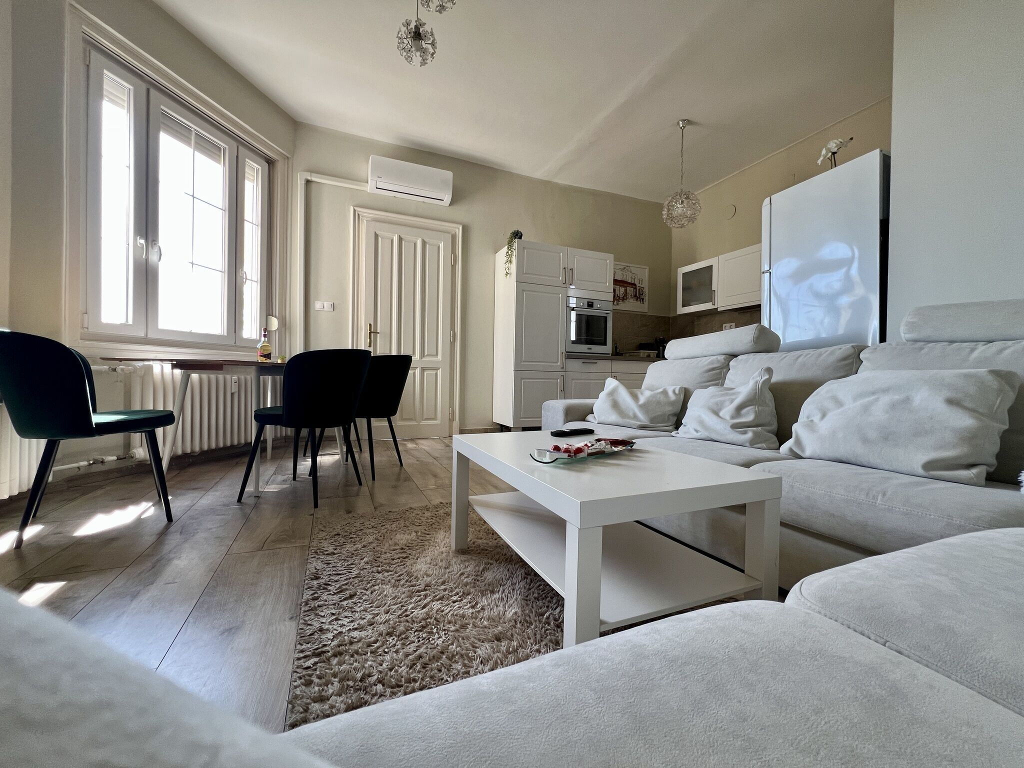  City Centre Piac View Apartment