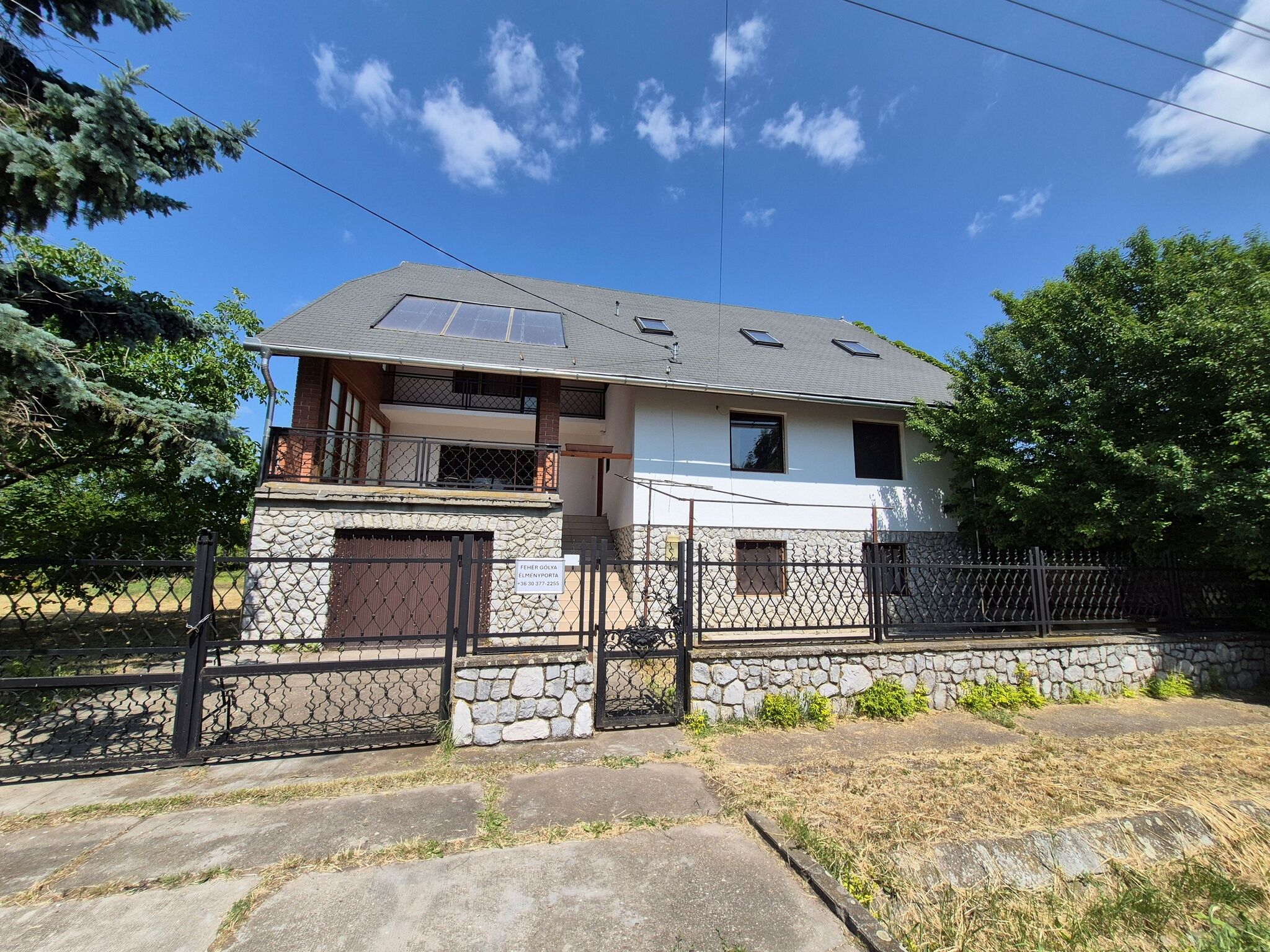 Fehér Gólya Pihenőporta Sarud