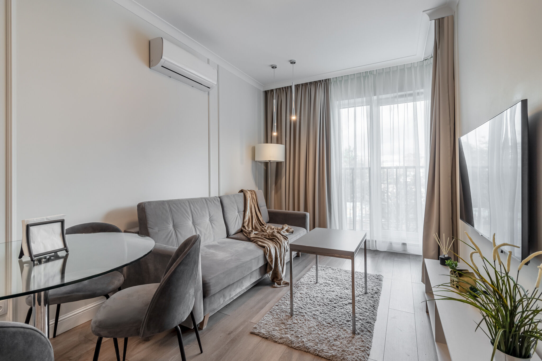 Golden Apartments Warsaw – Elegant & Sunny, Siedmiogrodzka 163