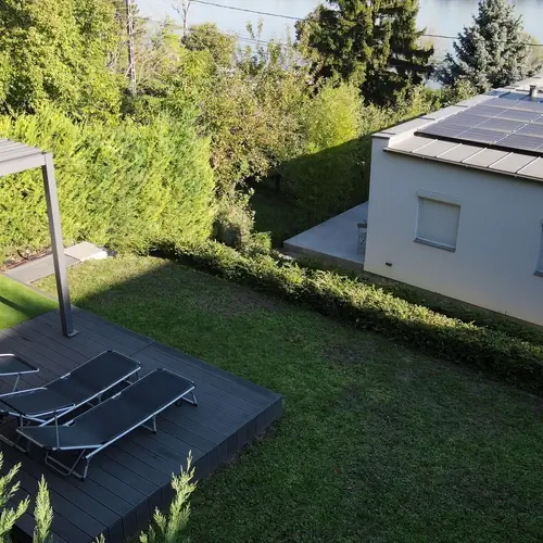 Dunai panor&aacute;ma a kertből is...