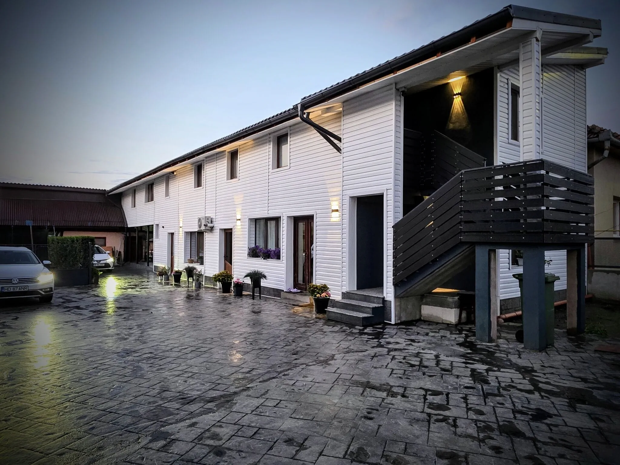 Family House Sântuhalm