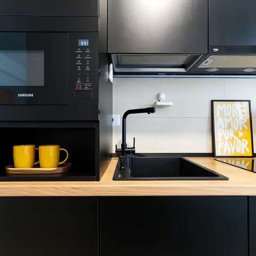 Ana | Cozy & Quiet Apt with Balcony & Garden View București