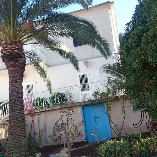 Apartment Jadris Loviste