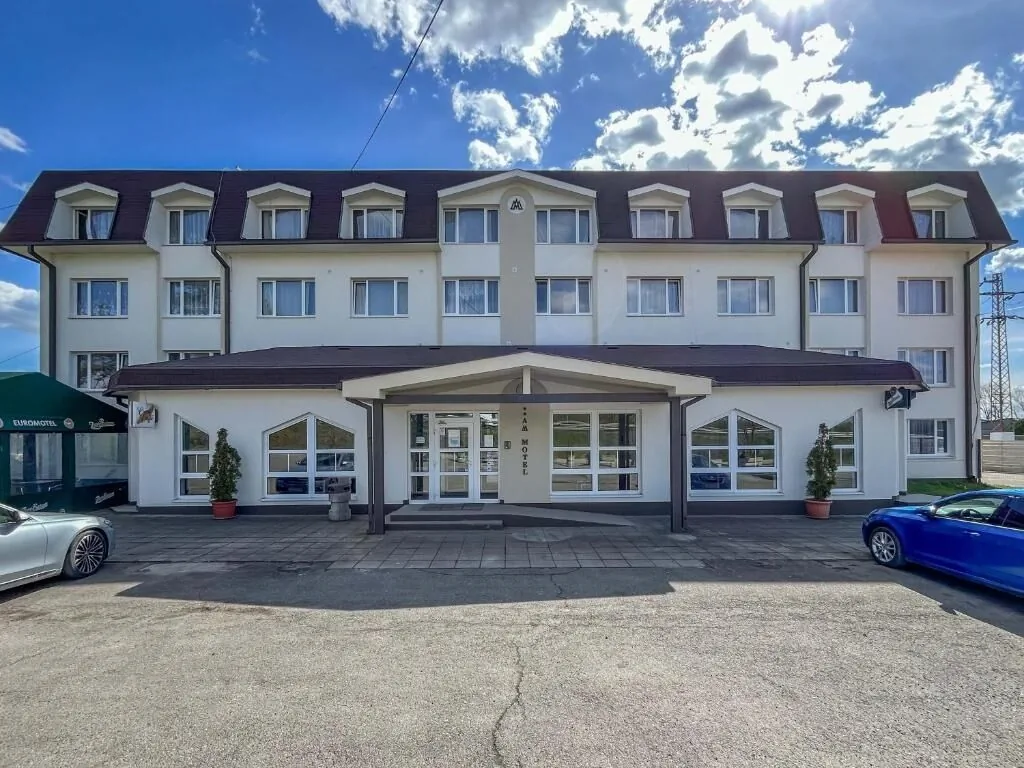 AM MOTEL