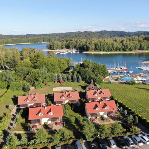 DOMKI WCZASOWE POLAŃCZYK