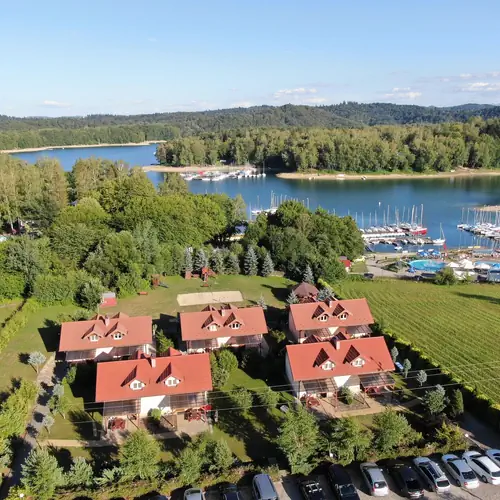 DOMKI WCZASOWE POLAŃCZYK