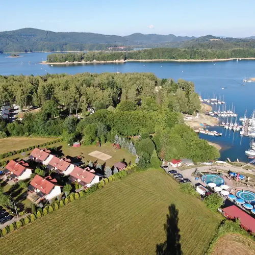 DOMKI WCZASOWE POLAŃCZYK