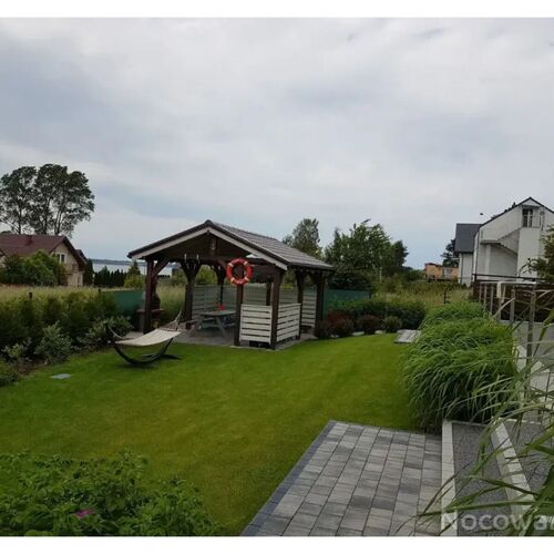 Wiata biesiadna - grillowa i ogr&oacute;d