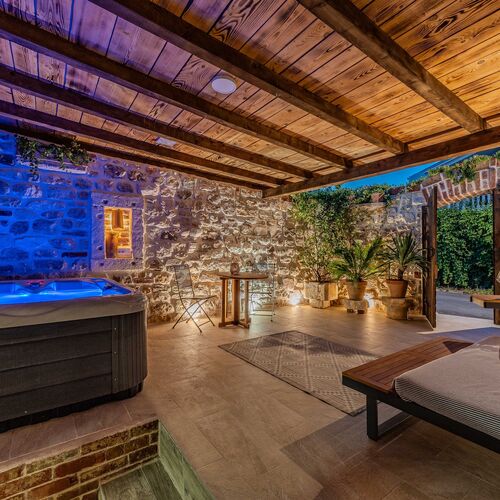 Nyaralóház Parkolóhellyel Nin, Zadar - 25006 Nin