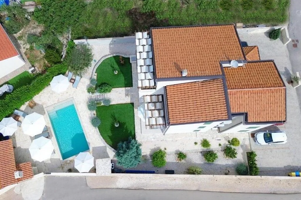 Apartments With Swimming Pool Brodarica, Šibenik - 25027 Brodarica