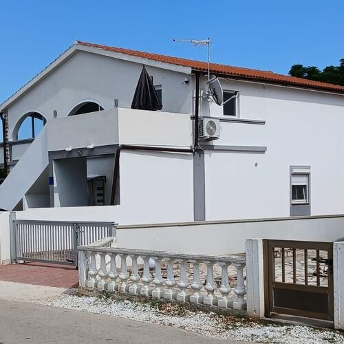 Apartmanok A Tenger Mellett Vir - 25042