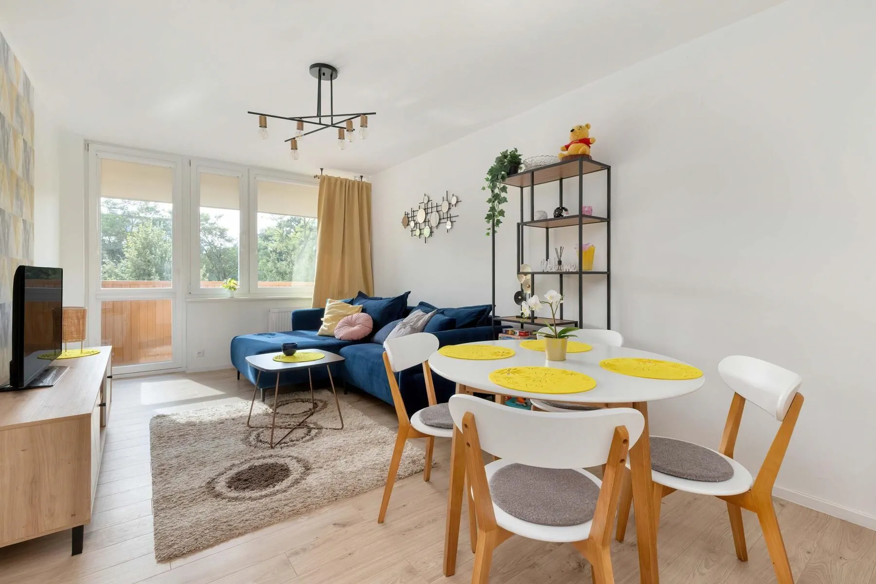 Obrońców Wybrzeża 10C | Jasny Apartament | Biurko