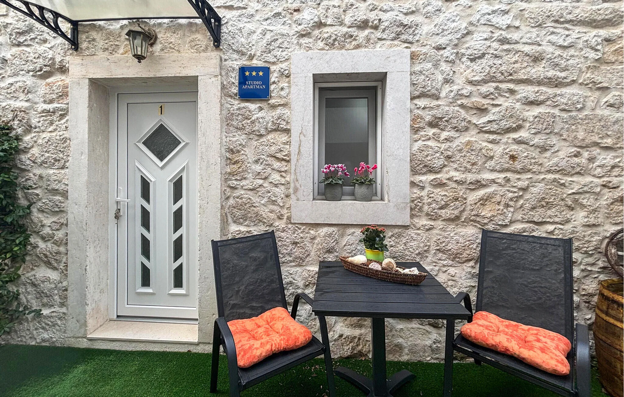Apartman Opuzen - CDR645