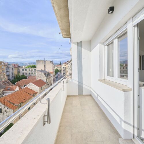 Apartment LAV Central Split